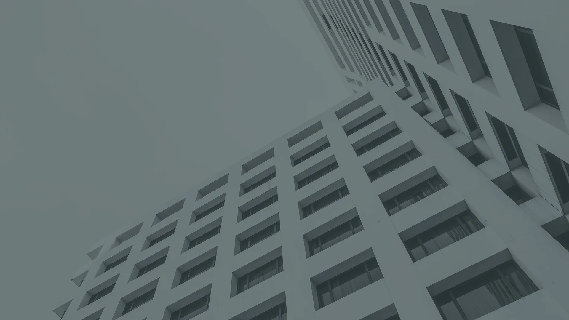 Edificio con arquitectura legal y habilitada